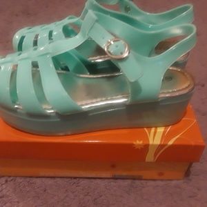 Women's wedge sandals